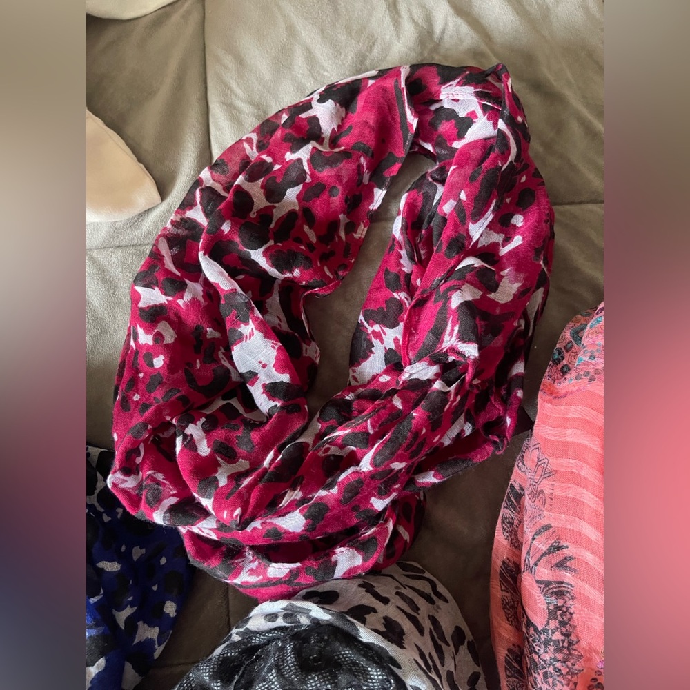 Women's Printed Infinity Scarves - Assorted Colors - Picture 3 of 5